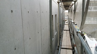打ち放しコンクリートの塗装とは 沖縄塗装工業